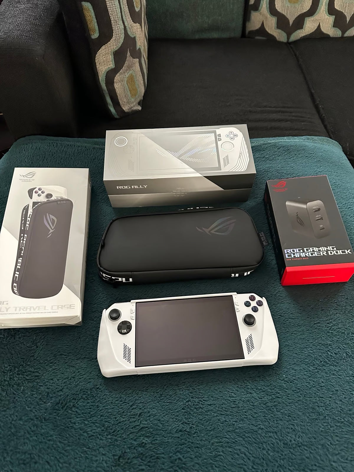 ASUS rog ally z1 extreme 7X73