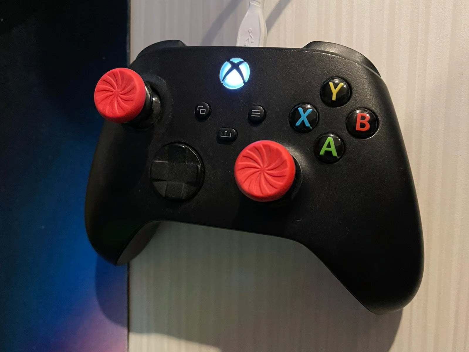 Microsoft Xbox Series X 1TB Video Game Console - Black with original box 7H35