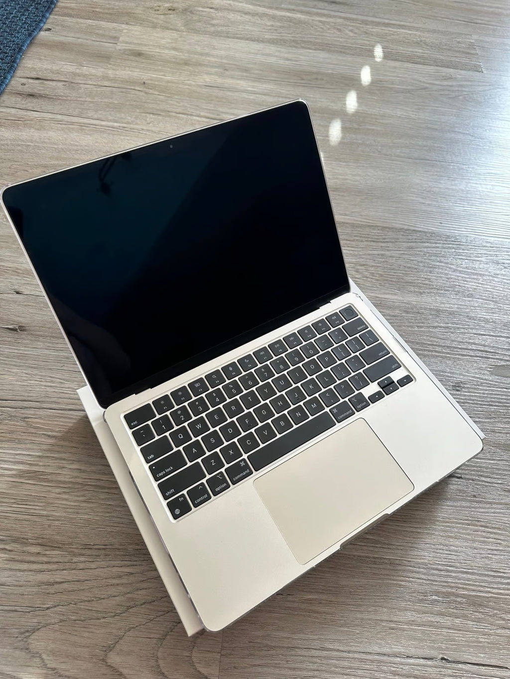 13.6-inch MacBook Air 5J95