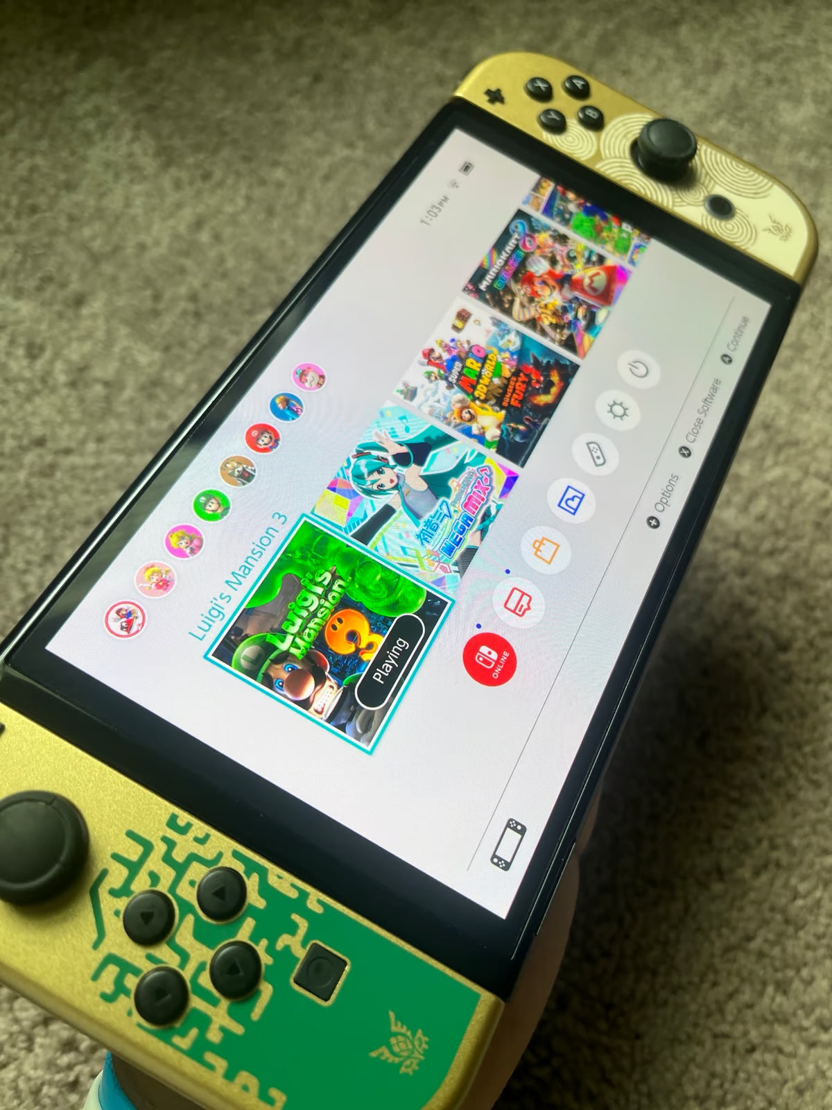 Special Edition Zelda Tears of the Kingdom Nintendo switch OLED w/ extra JoyCons 1W16