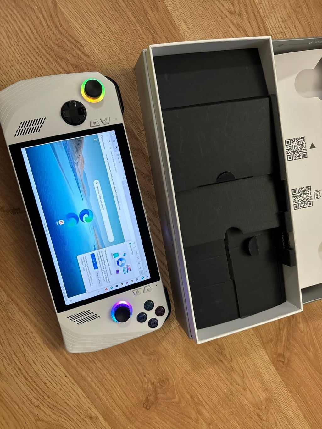 ASUS ROG Ally Z1 512GB Gaming Console With Charger 7W87