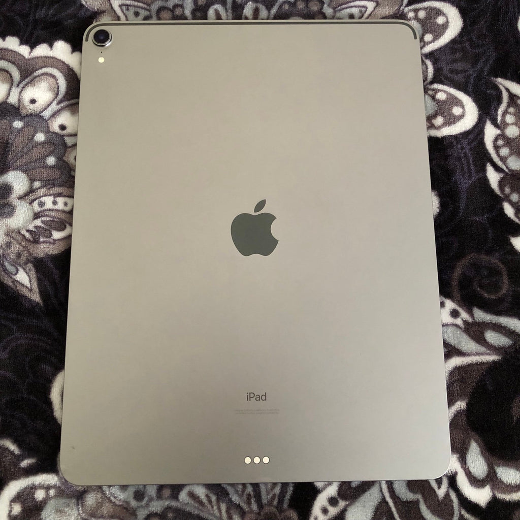 Apple iPad Pro 3rd Generation 12.9 inch 2K68