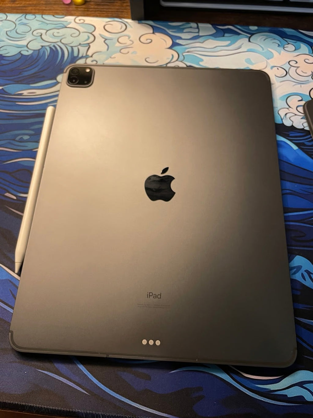 2020 gen 4 Apple ipad pro 12.9-inch w/ magic keyboard & apple pencil 1C86