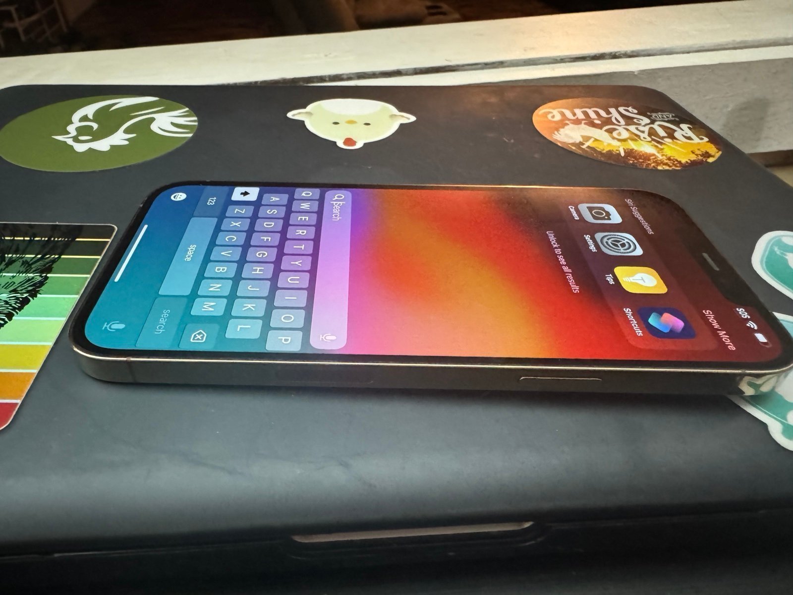 iphone 12 pro max phone unlocked!! Very NICE !! 1H26