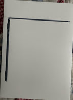 13.6-inch Macbook air with apple M2 chip and apple magic mouse included 6R33