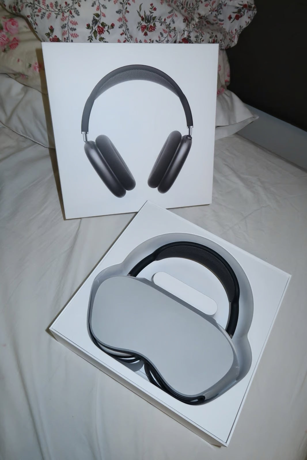 Apple AirPods Max in Space Gray 5N72