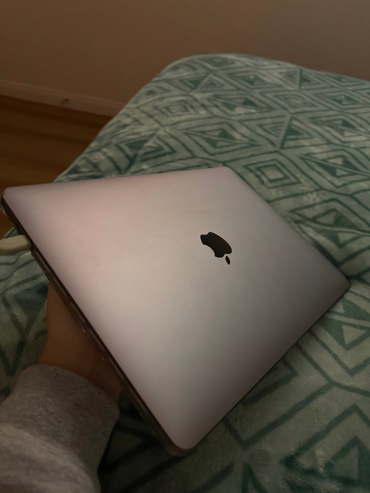 macbookpro 2020 1G25