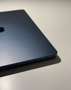 Apple MacBook Air m2 13in 3A53