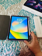 Apple iPad Air 5th Generation 64 GB in Space Gray WIFI Bundle with Apple Pencil 8B37