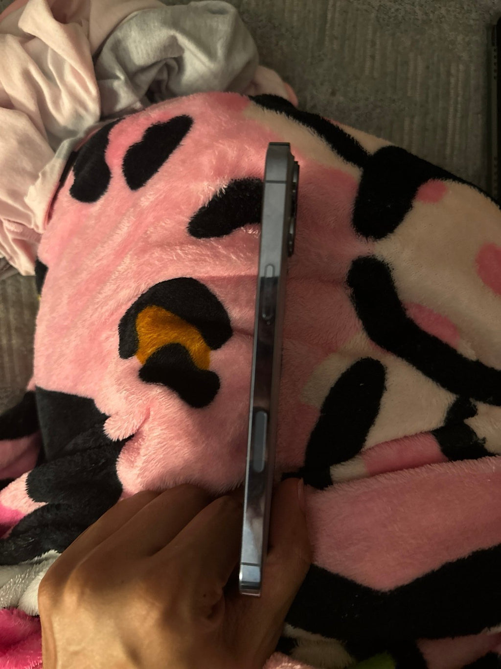 iphone 13 pro max 8W58