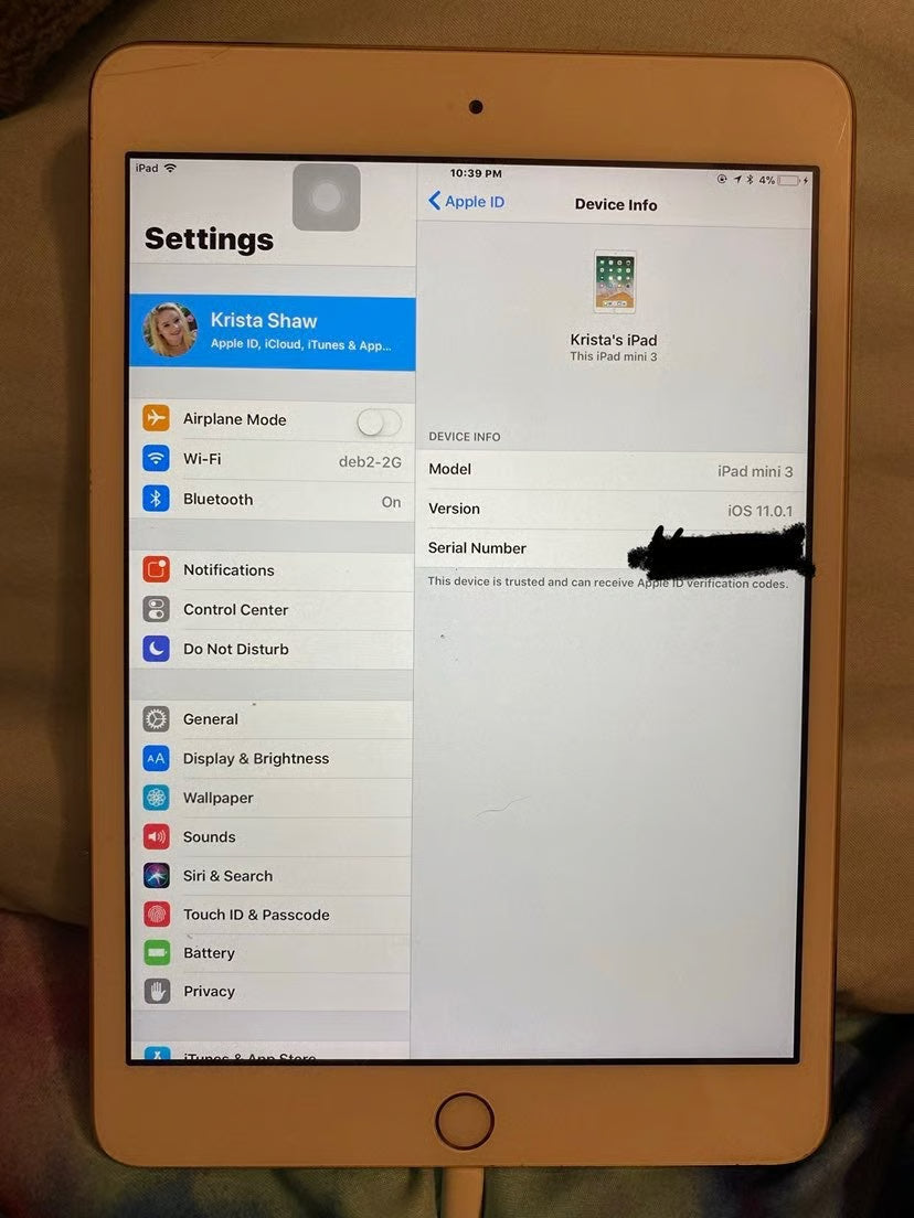iPad mini 3rd generation Gold 64 GB 3V27