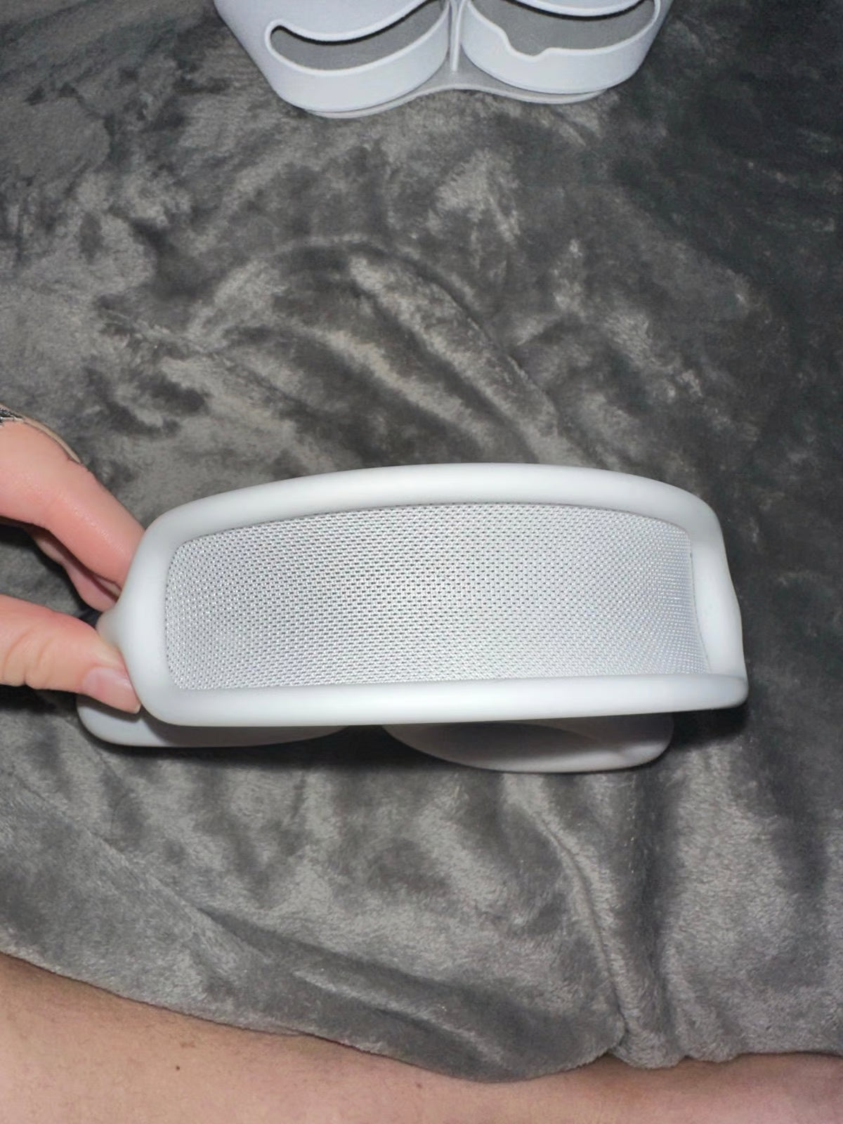 Apple AirPods Max in Silver 9J29