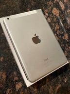 Apple iPad Mini 4th Generation 64 GB in Space Gray 8Q52