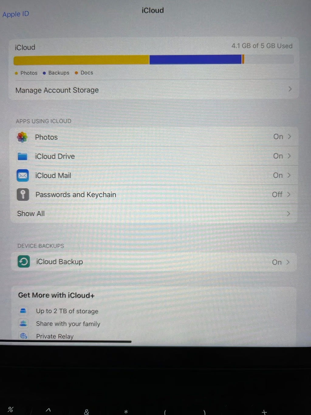 Apple iPad Air 5th Generation 256 GB (with Magic Keyboard and Magic Pencil) 5P22