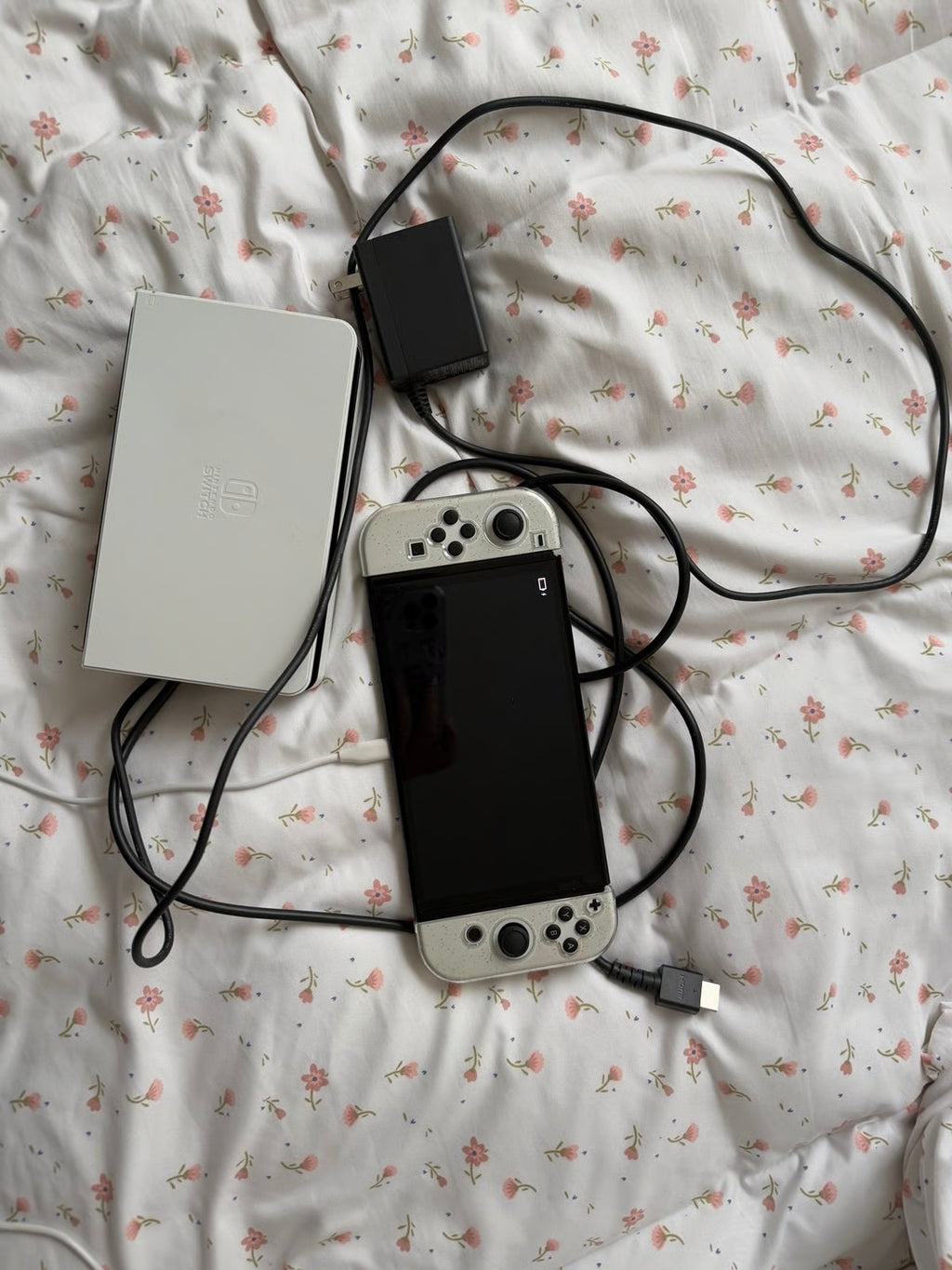 OLED white Nintendo Switch 2O95