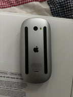 13.6-inch Macbook air with apple M2 chip and apple magic mouse included 6R33