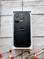 Black Titanium IPhone 15 pro 128gb (unlocked) 7V99