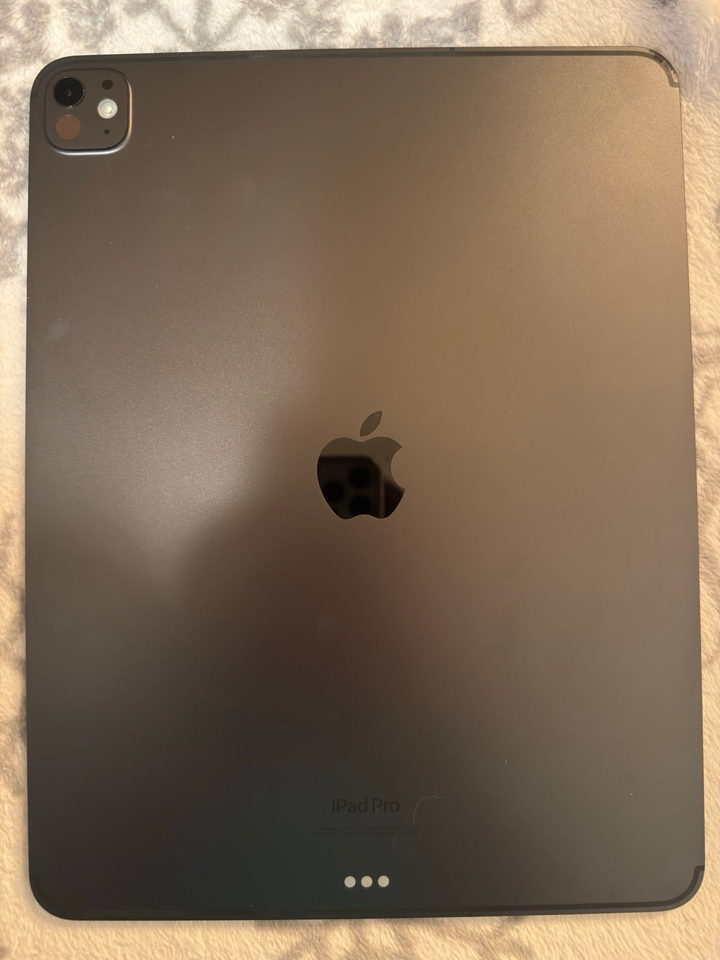 iPad Pro 13 inch screen 256gb M4 chip 2025 model 1U21