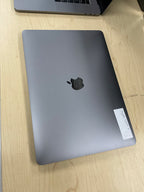 MacBook Pro 13鈥?2020 i7 16GB RAM 500GB SSD Excellent NEW OEM battery 7T21