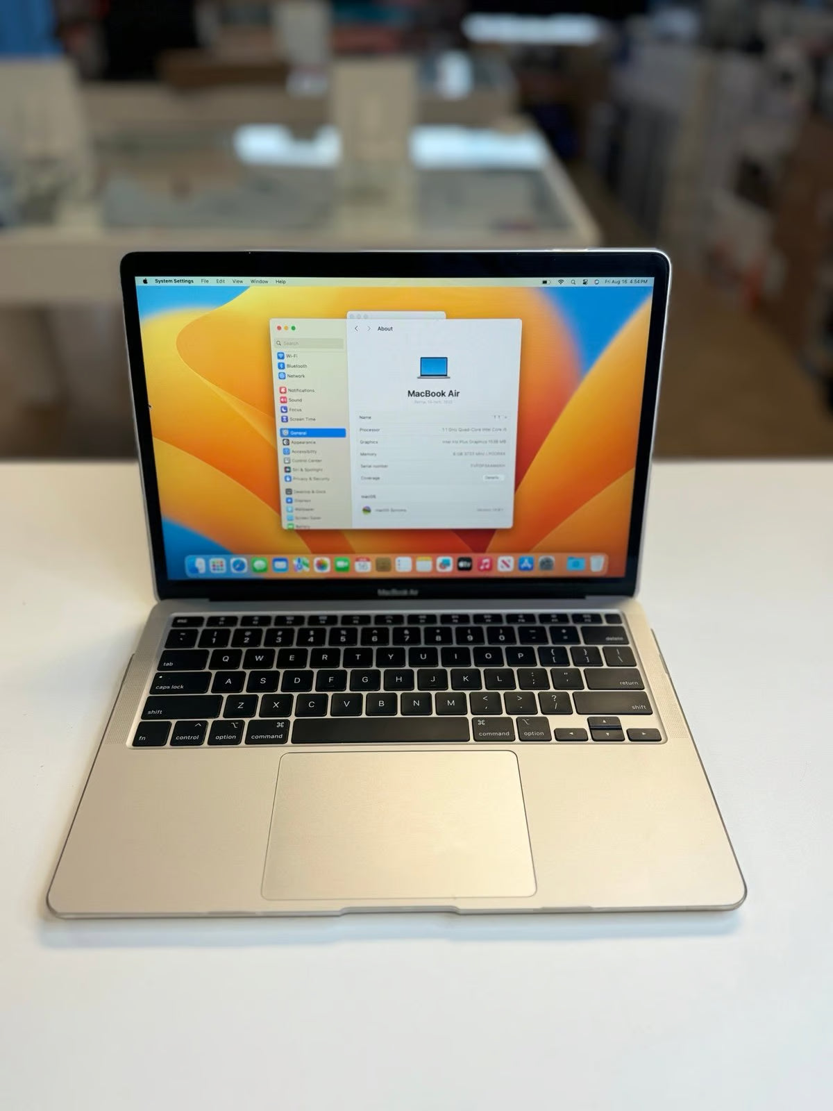 Macbook Air 13inch 2020 8GB Ram /512ssd Perfect Condition 7T36