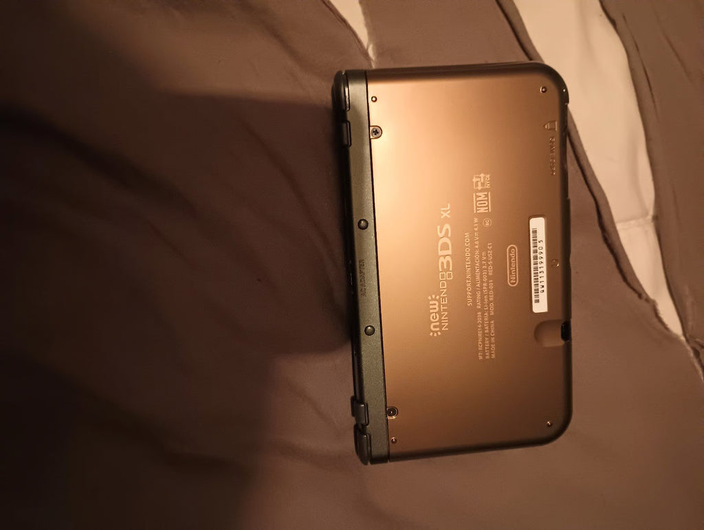 New Nintendo 3DS XL Hyrule Edition dual IPS screens