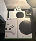 Xbox Series S Console +1 Controller +External SSD 2P98