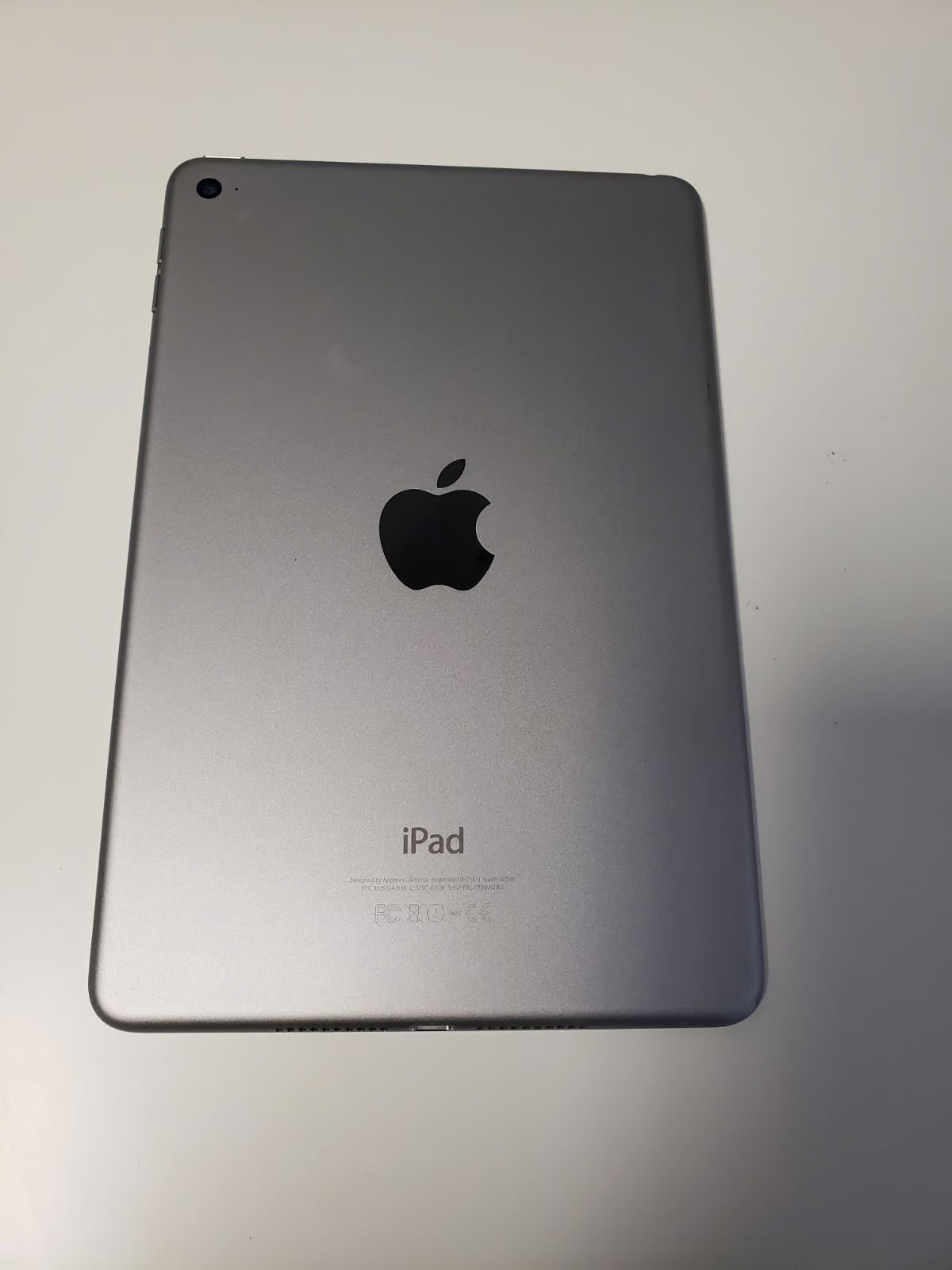 Apple iPad Mini 4 128GB Gray 2O22