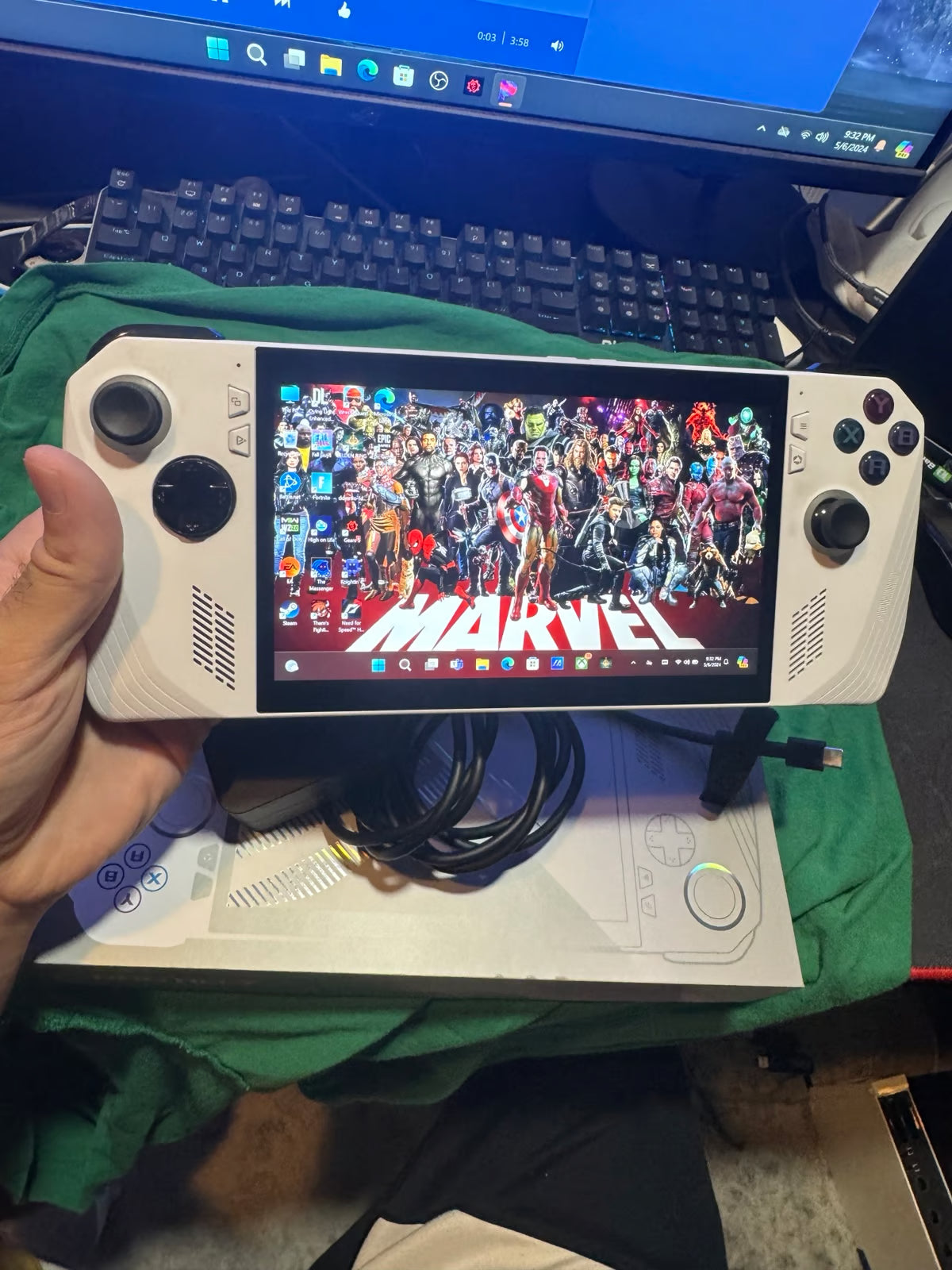 ASUS - ROG Ally 7"" 120Hz FHD 1080p Gaming Handheld - AMD Ryzen Z1 Extreme 512GB 8B99