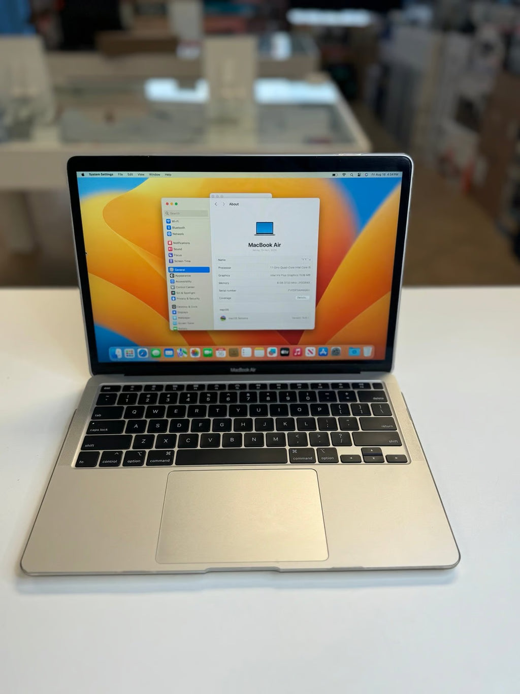 Macbook Air 13inch 2020 8GB Ram /512ssd Perfect Condition 7T36