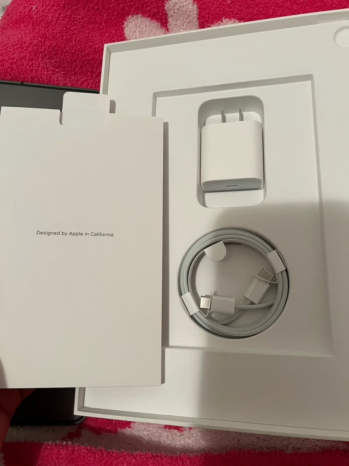 Apple iPad Air 5th Generation 256 GB in Space Gray 1K15