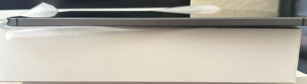 IPad Pro 11 inch 3rd generation 5g unlocked 3M97