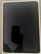 Apple iPad Air 4th Generation 64 GB in Space Gray with keyboard 5E96