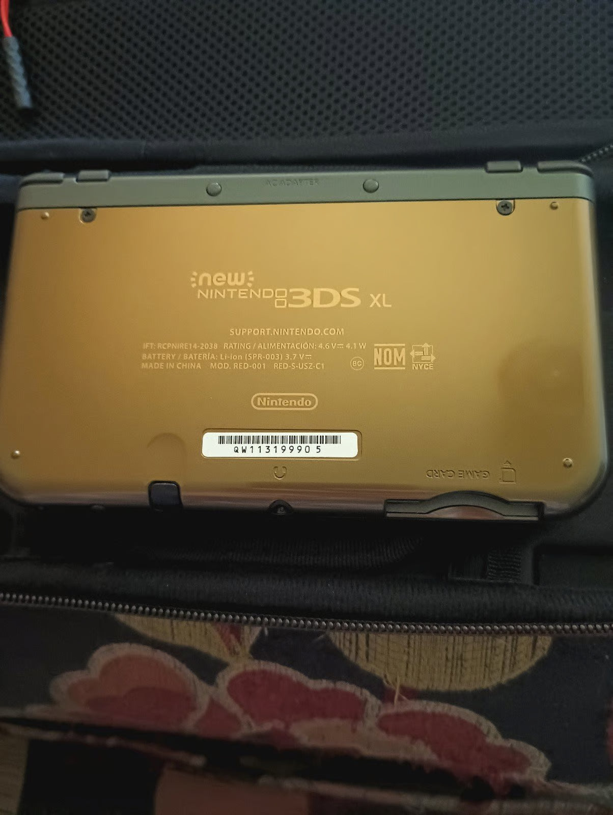 New Nintendo 3DS XL Hyrule Edition dual IPS screens