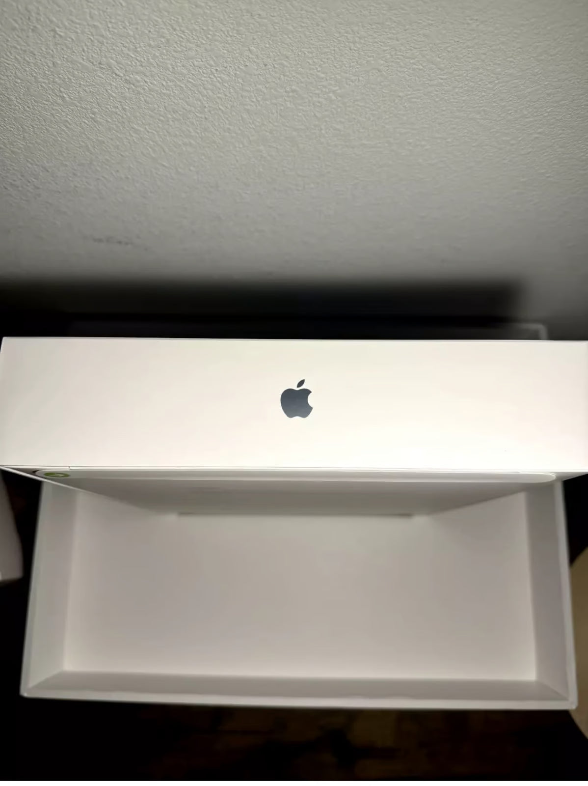 �?Apple - 13-inch iPad Air (6th Generation) M2 chip Wi-Fi 128GB - Blue 1E16