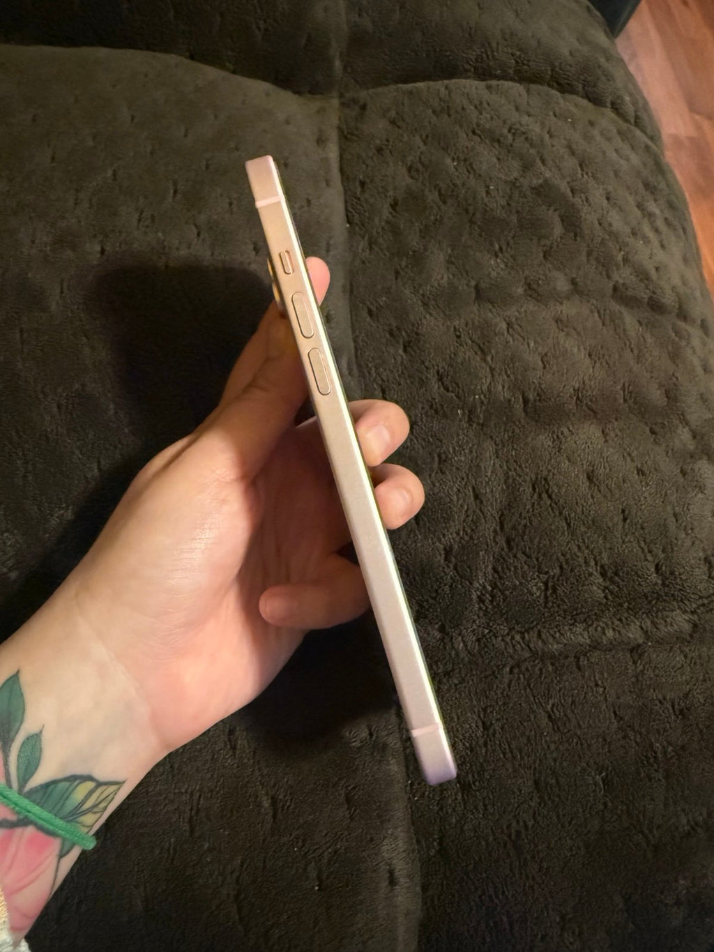 iPhone 15 plus apple pink MTXT3LL/A 128gb unlocked 7Q76