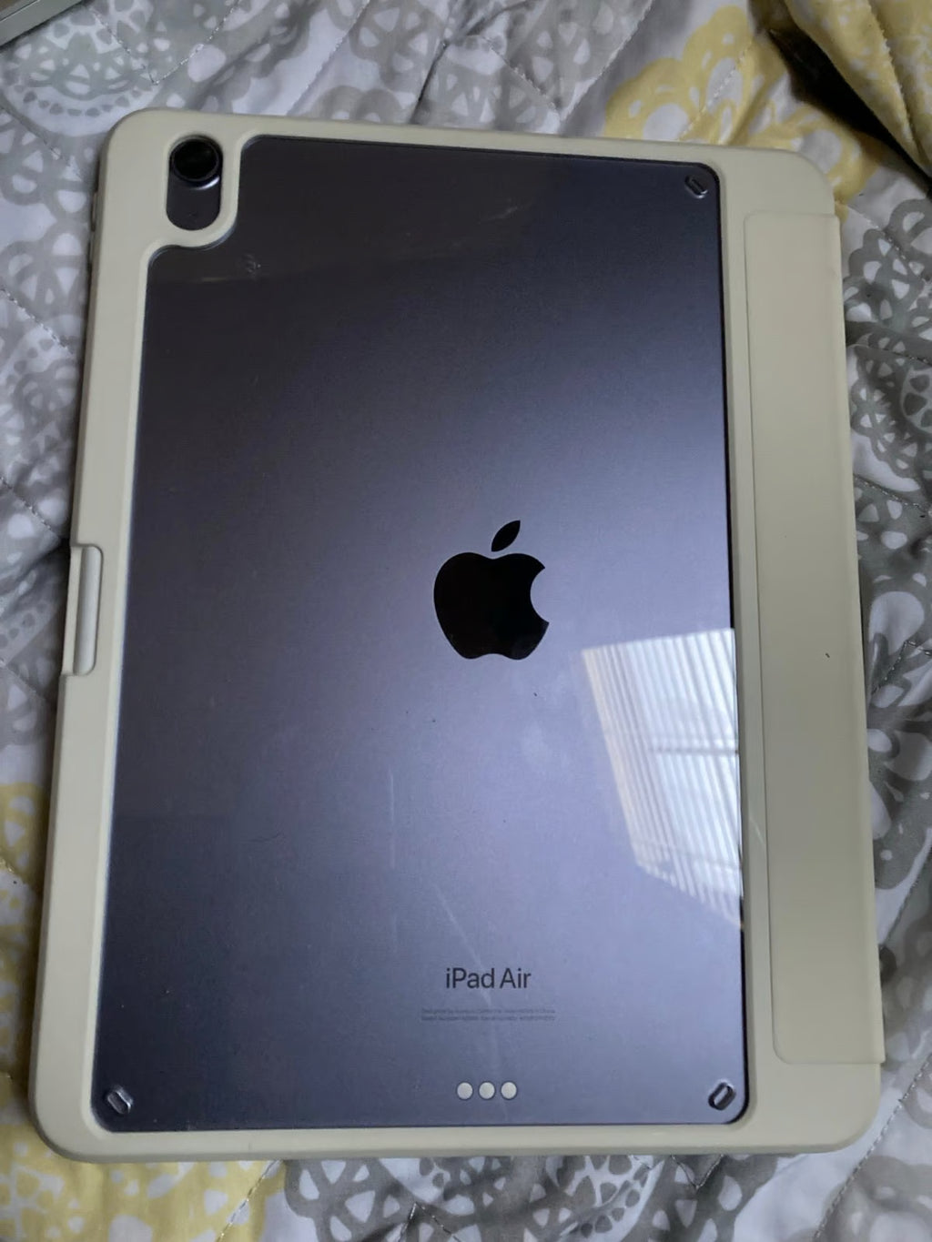 iPad Air 5th gen 3G26