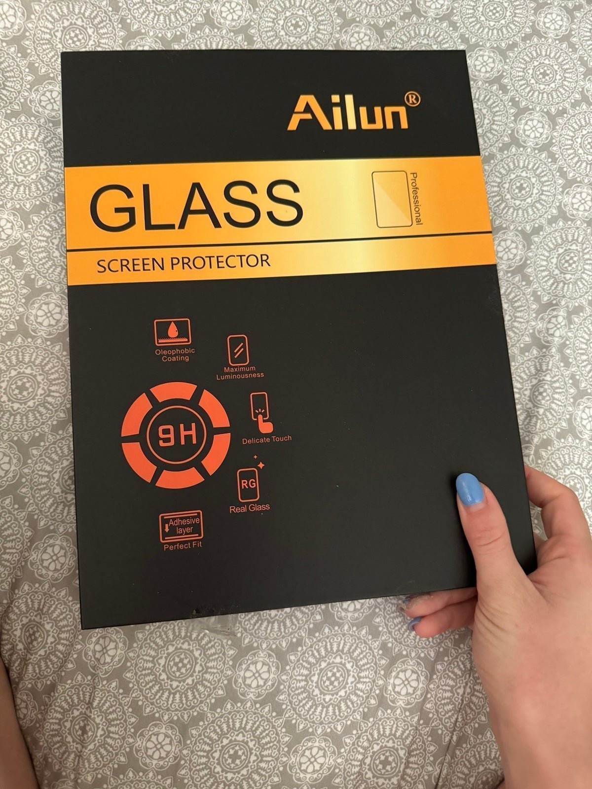 Apple iPad Pro 3rd Generation 256 GB in Silver and Apple Pencil 7A77