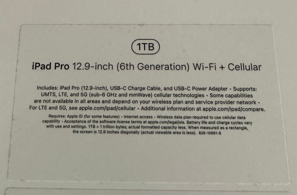 Apple iPad Pro 6th Generation 1 TB 12.9�?w/Apple Pencil and Magic Keyboard 5T85