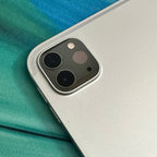 Apple iPad Pro 12.9�?4th Gen 256gb WiFi + Cellular Unlocked w/ Magic Keyboard 1H36