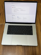 Apple Macbook Pro A2485 16in.  M1 Max 3.2 GHz  1TB SSD 2J95