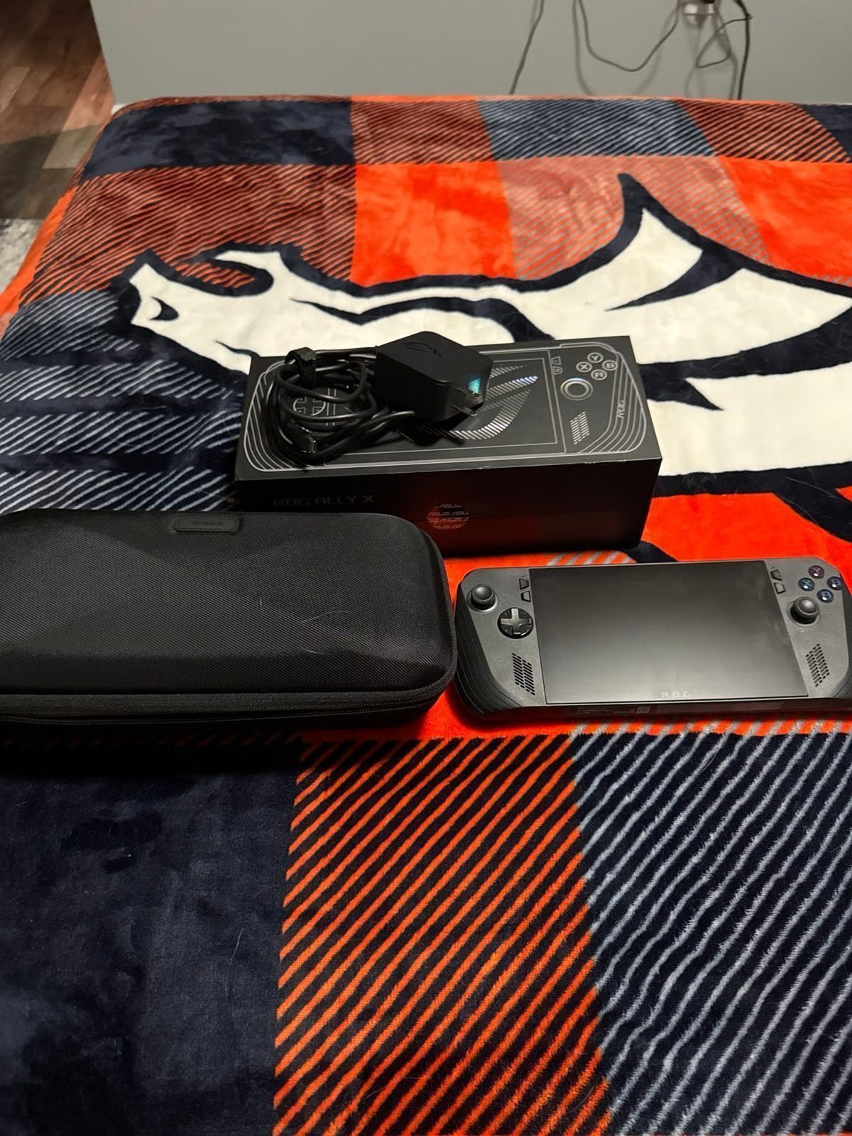 Asus Rog Ally X with 24 GB with 1 TB SSD 3S15