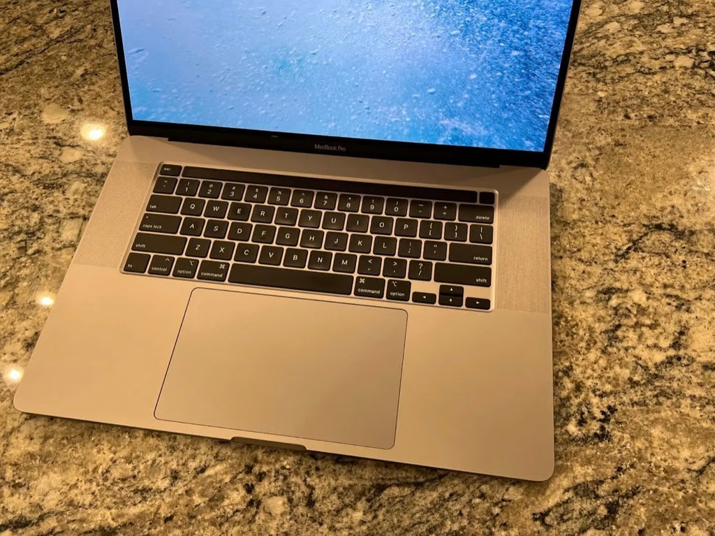 macbook pro 16 inch 6W27