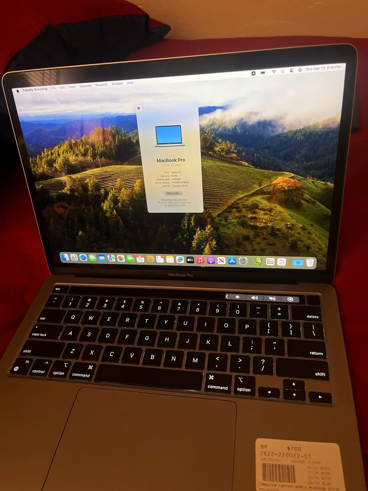 Apple Macbook Pro 13in.  M1 3.2 GHz  256GB SSD 3M53