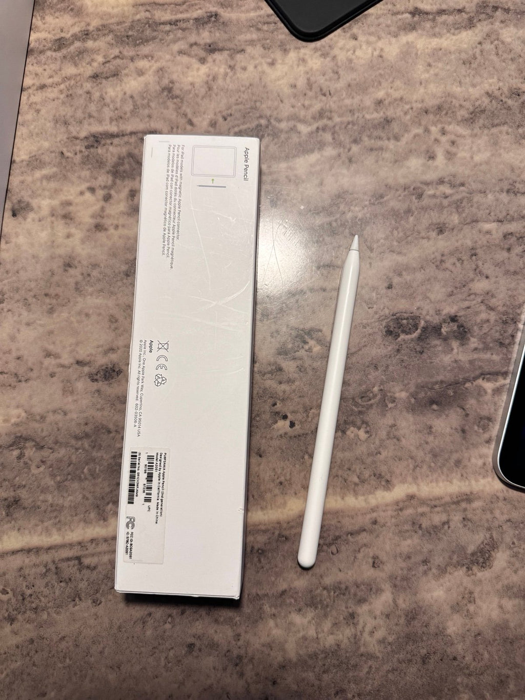 iPad Pro 12.9 inch 4th generation/ Apple Pencil/ Magic Keyboard 6W25