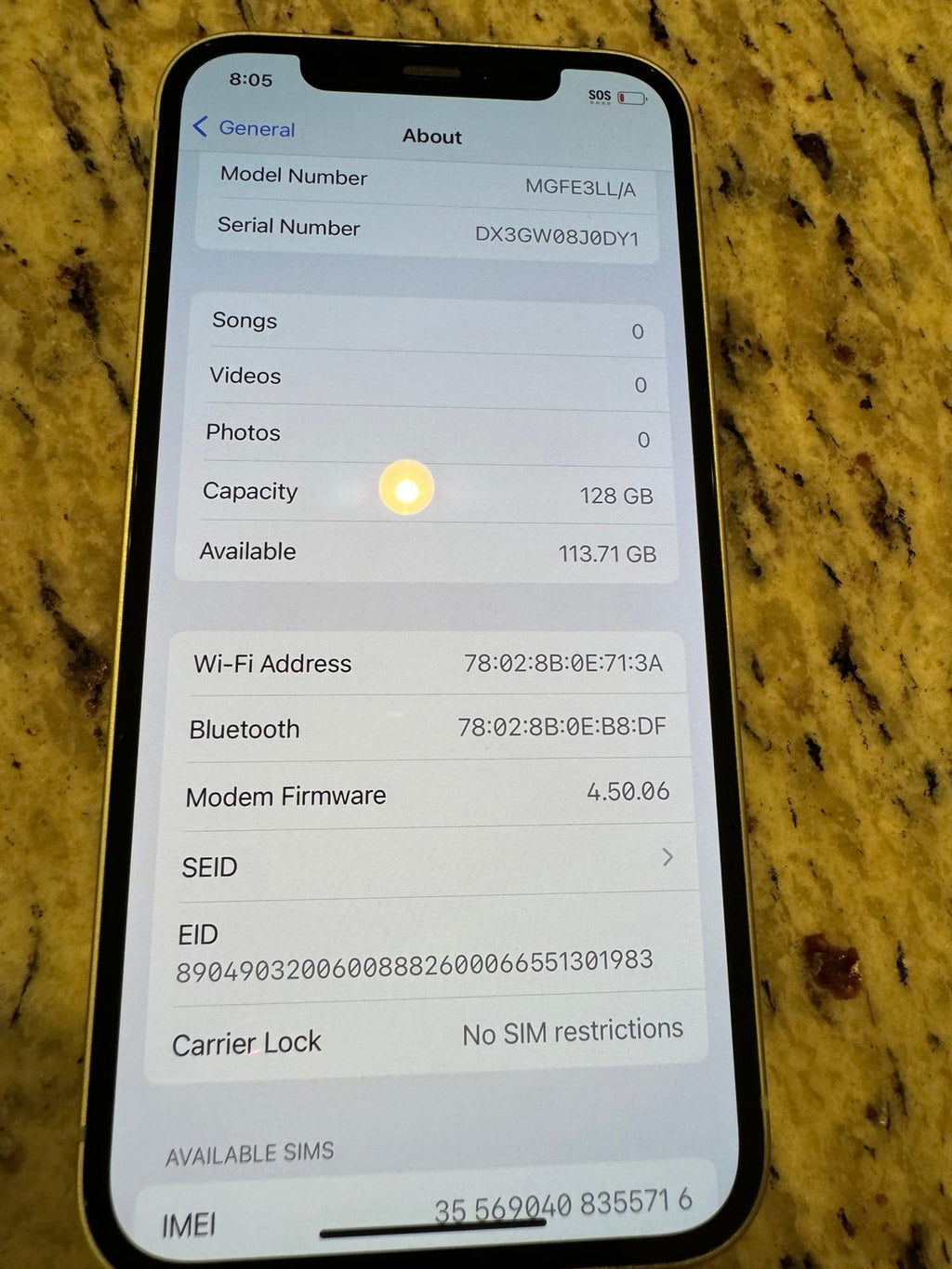 Apple iPhone 12 128 GB in Green 8T75