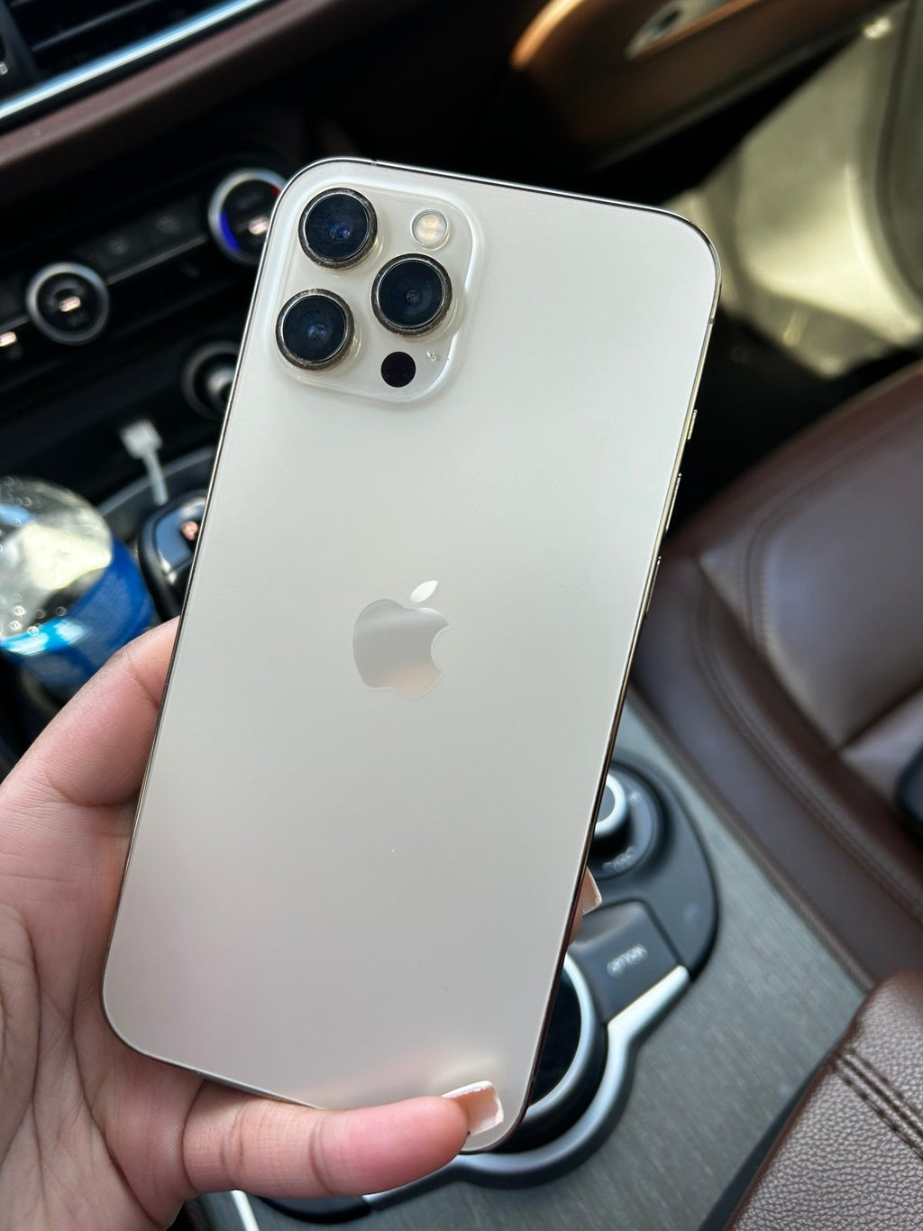 iphone 12 pro max 7U29