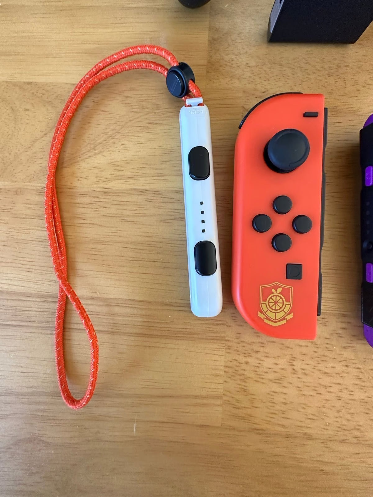 Nintendo Switch Pok茅mon Scarlet and Violet OLED EDITION with Grip Case 5R72