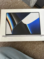 macbook pro 16 inch 2022 2L95