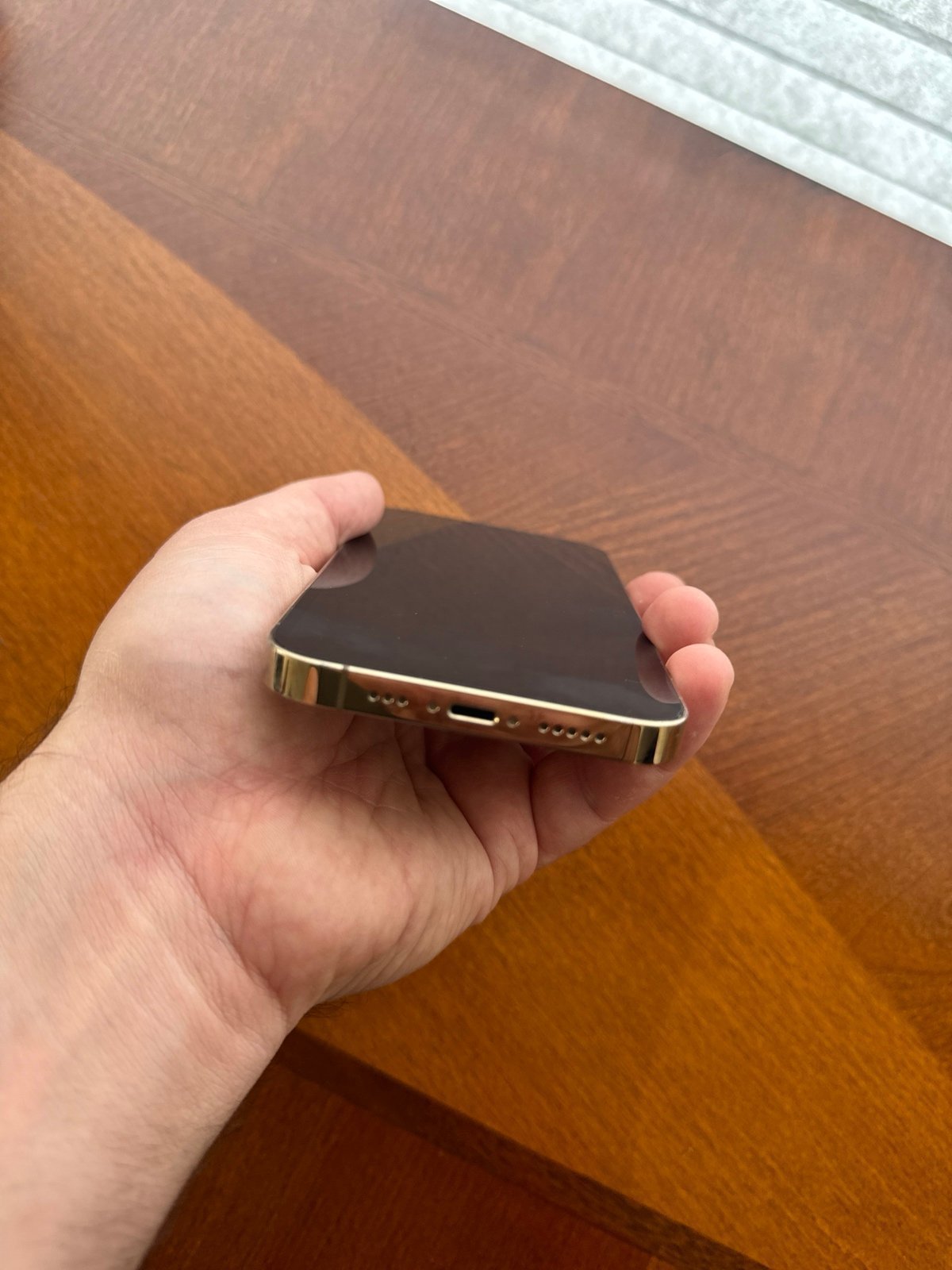 Apple iPhone 13 Pro 128 GB in Gold for Unlocked 8K11