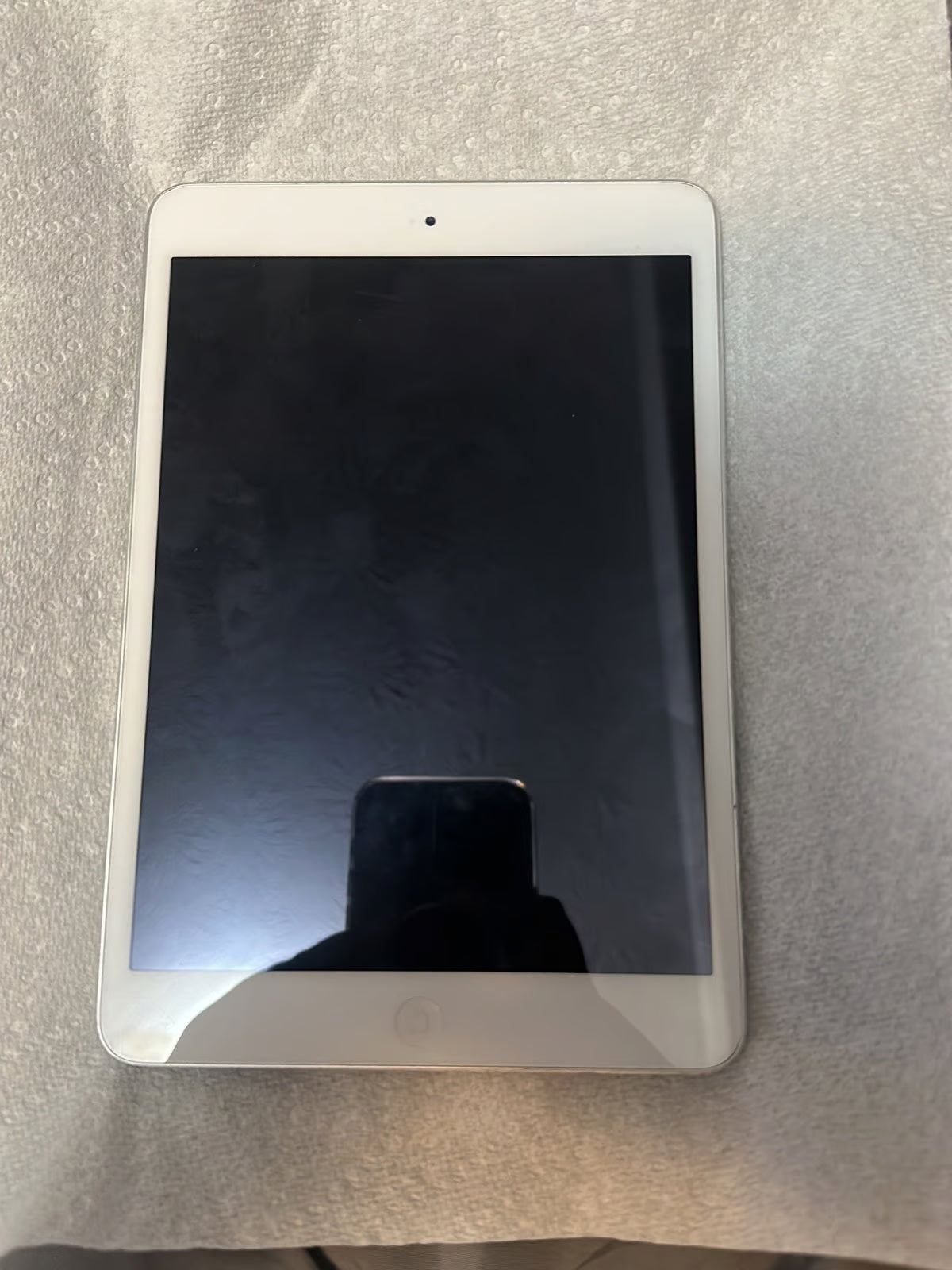 Apple iPad Mini 2nd Generation 32GB 8X26